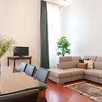 Luxury Apartamento *